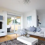 Estrela Do Mar - By Lovelystay - Lovely, Sun Filled Vila