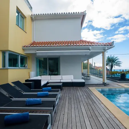 Estrela Do Mar - By Lovelystay - Lovely, Sun Filled Villa