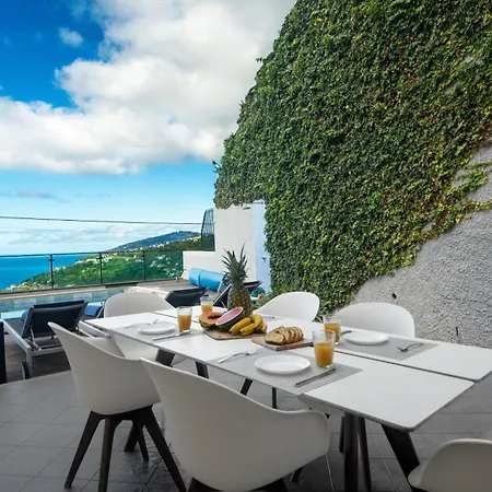 Estrela Do Mar - By Lovelystay - Lovely, Sun Filled Villa Calheta (Madeira)