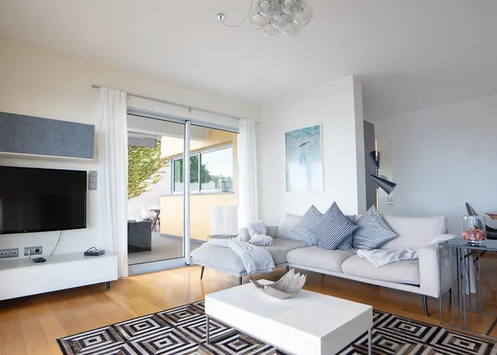 Estrela Do Mar - By Lovelystay - Lovely, Sun Filled Villa