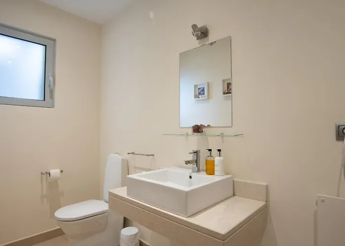 Estrela Do Mar - By Lovelystay - Lovely, Sun Filled Villa Calheta (Madeira)