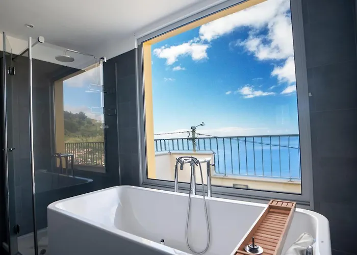 Estrela Do Mar - By Lovelystay - Lovely, Sun Filled Villa *