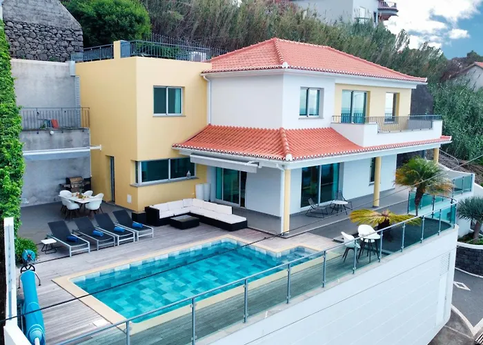 Villa Estrela Do Mar - By Lovelystay - Lovely, Sun Filled